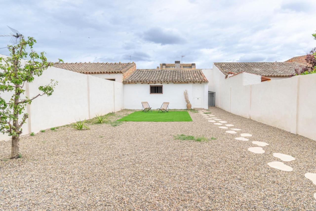 Fustinana Casa Bardena Negra, Comodo Alojamiento Para Visitar Las Bardenas Y Sendaviva מראה חיצוני תמונה