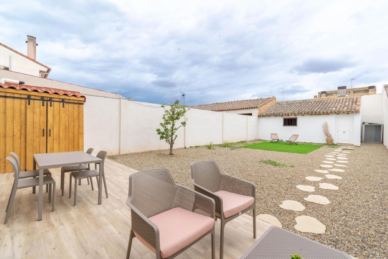 Fustinana Casa Bardena Negra, Comodo Alojamiento Para Visitar Las Bardenas Y Sendaviva מראה חיצוני תמונה